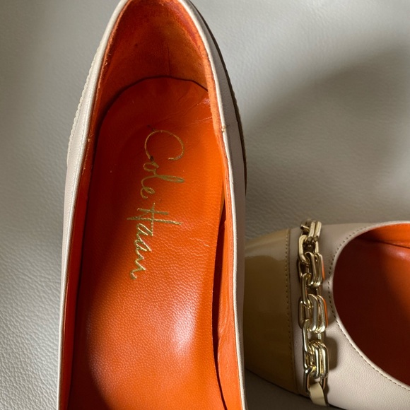 Cole Haan Air Lainey Chain Wedge Pump in tan - Picture 4 of 8